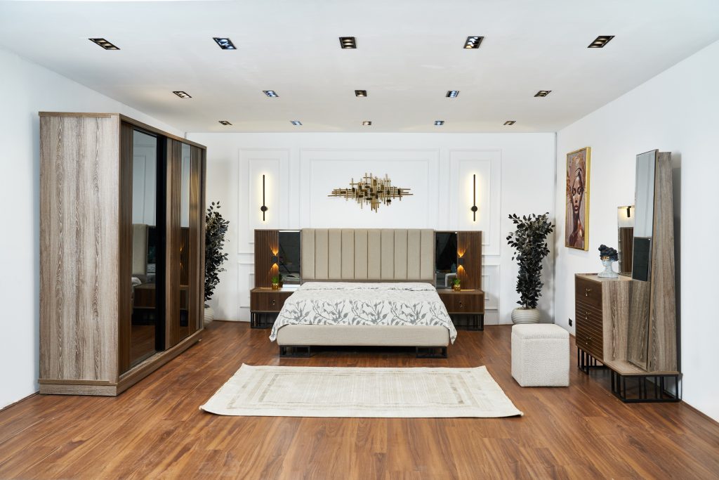 غرفة نوم كلاودي