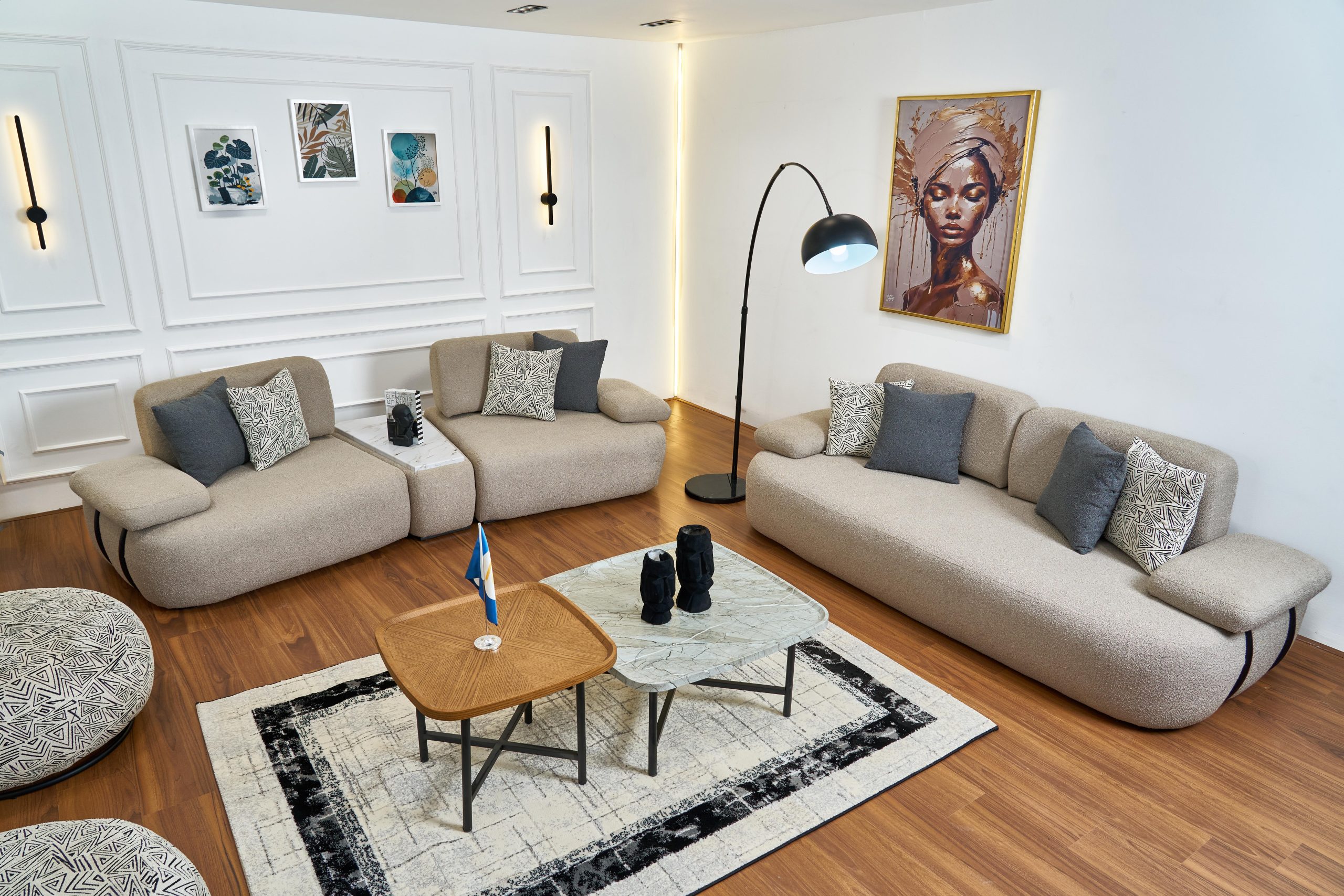 Grand Living Room_(2)