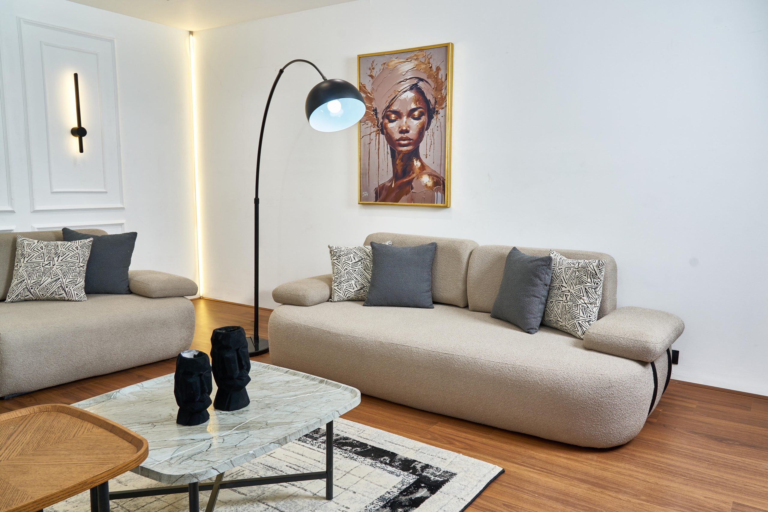 Grand Living Room_(3)